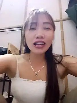 Snapshot of adbosa_00 chatting on 09/26/25, 05:33 adbosa 00 online show from 09/26/25, 05:33