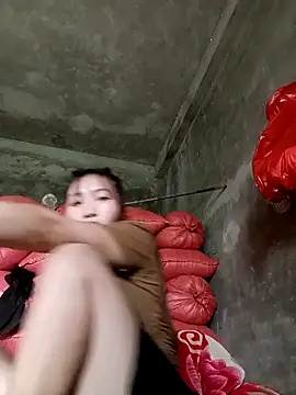 Snapshot of adbosa_00 chatting on 09/30/25, 03:11 adbosa 00 online show from 09/30/25, 03:11