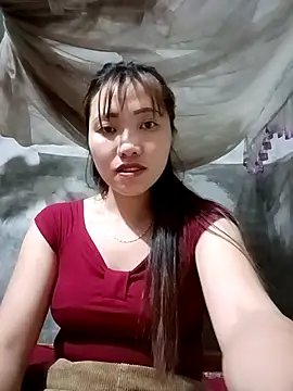 Snapshot of adbosa_00 chatting on 10/14/25, 01:28 adbosa 00 online show from 10/14/25, 01:28