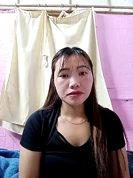 Snapshot of adbosa_00 chatting on 10/18/25, 03:35 adbosa 00 online show from 10/18/25, 03:35