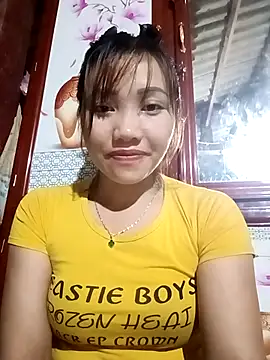 Snapshot of adbosa_00 chatting on 11/10/25, 10:14 adbosa 00 online show from 11/10/25, 10:14