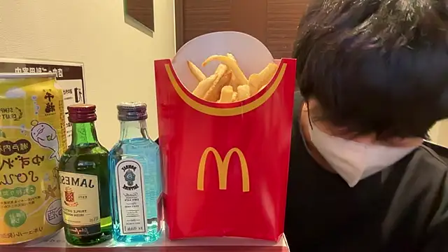 Snapshot of akkan_6868 chatting on 12/01/25, 09:25 akkan 6868 online show from 12/01/25, 09:25