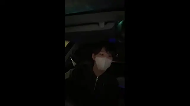 Snapshot of akkan_6868 chatting on 12/15/25, 10:52 akkan 6868 online show from 12/15/25, 10:52