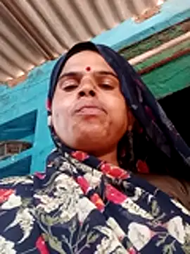 Snapshot of Soniya_pandit chatting on 07/14/26, 09:03 Soniya pandit online show from 07/14/26, 09:03