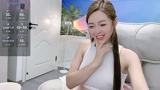 Snapshot of Ya-Ya- chatting on 04/22/26, 11:39 Ya-Ya- online show from 04/22/26, 11:39