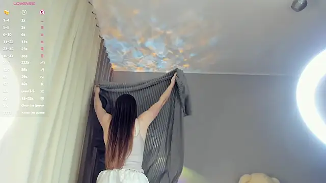 Snapshot of BelleDream chatting on 12/05/25, 06:04 BelleDream online show from 12/05/25, 06:04