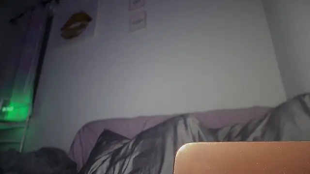 bbgurlnickii online show from 11/13/25, 08:13