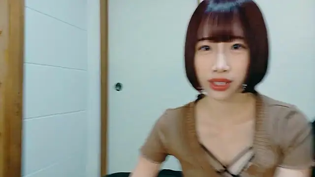 Snapshot of China_wedding chatting on 11/05/25, 01:11 China wedding online show from 11/05/25, 01:11