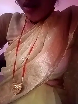 Snapshot of SpicyRoshni chatting on 05/21/26, 08:43 SpicyRoshni online show from 05/21/26, 08:43