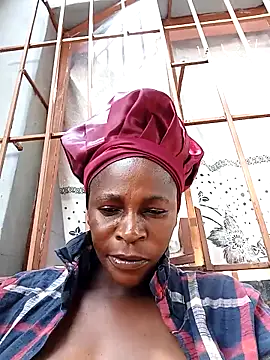 Snapshot of MatureGoddess_ chatting on 09/20/25, 12:17 MatureGoddess online show from 09/20/25, 12:17