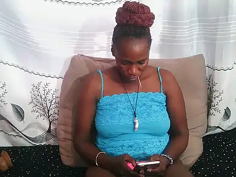 Snapshot of MatureGoddess_ chatting on 11/23/25, 02:50 MatureGoddess online show from 11/23/25, 02:50