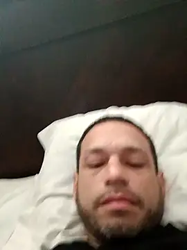 Snapshot of Andrez5041 chatting on 10/31/25, 10:22 Andrez5041 online show from 10/31/25, 10:22