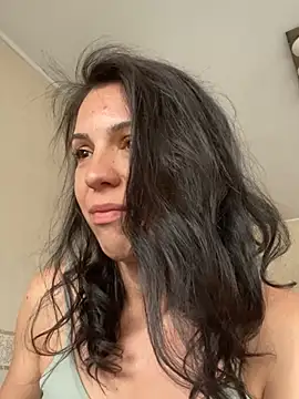 Snapshot of AlyaRei chatting on 06/09/26, 11:33 AlyaRei online show from 06/09/26, 11:33