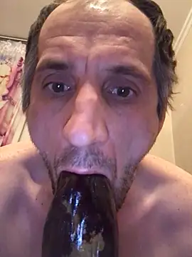 Snapshot of axvvgchx chatting on 03/15/26, 11:33 axvvgchx online show from 03/15/26, 11:33