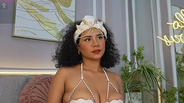 Snapshot of ellette__ chatting on 03/07/26, 07:11 ellette online show from 03/07/26, 07:11