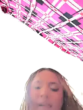 Snapshot of butterfly777_ chatting on 09/16/25, 04:02 butterfly777 online show from 09/16/25, 04:02