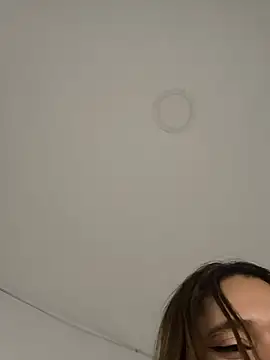 Snapshot of butterfly777_ chatting on 10/03/25, 03:42 butterfly777 online show from 10/03/25, 03:42