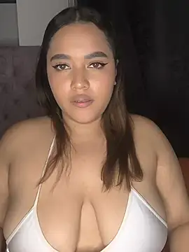 Snapshot of butterfly777_ chatting on 07/10/26, 06:54 butterfly777 online show from 07/10/26, 06:54