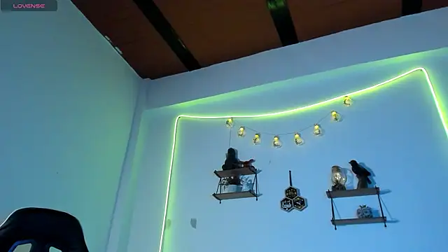 Snapshot of 77Neferkitty77 chatting on 10/13/25, 12:10 77Neferkitty77 online show from 10/13/25, 12:10