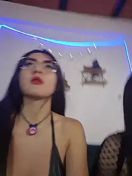 Snapshot of 77Neferkitty77 chatting on 11/04/25, 09:36 77Neferkitty77 online show from 11/04/25, 09:36