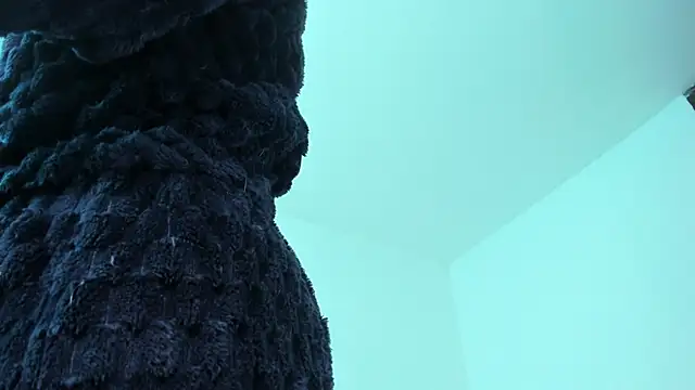 Snapshot of 77Neferkitty77 chatting on 03/28/26, 08:41 77Neferkitty77 online show from 03/28/26, 08:41