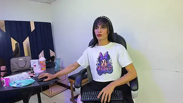 Snapshot of Aisha_hotts777 chatting on 04/11/26, 09:24 Aisha hotts777 online show from 04/11/26, 09:24