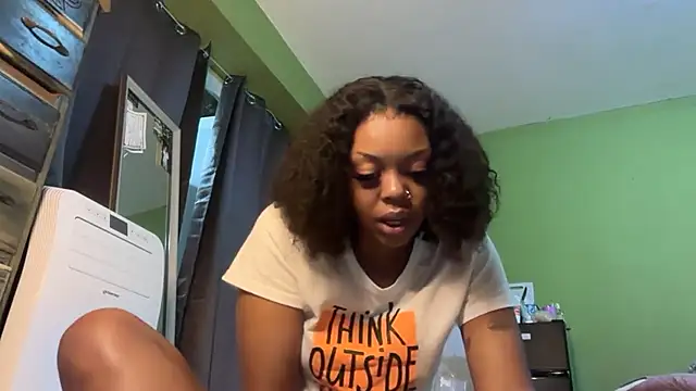 Liaprettygirl online show from 04/02/26, 03:15