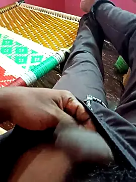 Snapshot of dolphiinn chatting on 11/01/25, 04:25 dolphiinn online show from 11/01/25, 04:25