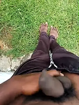 Snapshot of dolphiinn chatting on 11/09/25, 02:32 dolphiinn online show from 11/09/25, 02:32