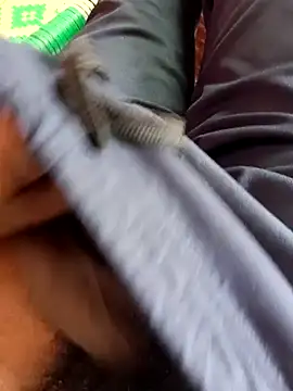 Snapshot of dolphiinn chatting on 11/20/25, 05:18 dolphiinn online show from 11/20/25, 05:18