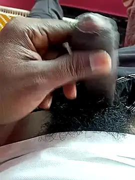 Snapshot of dolphiinn chatting on 12/05/25, 04:54 dolphiinn online show from 12/05/25, 04:54