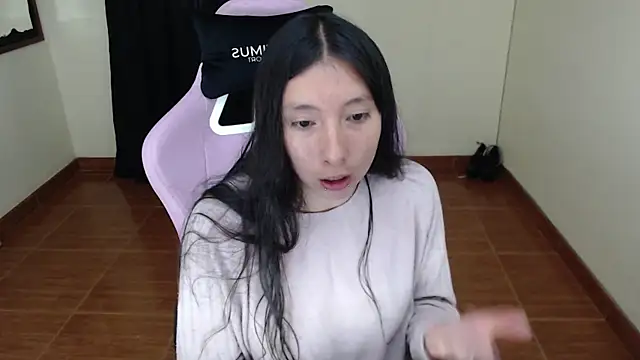 ScarlettShirahoshi online show from 10/01/25, 03:18