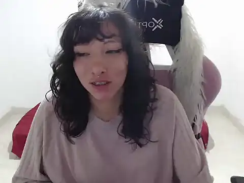 ScarlettShirahoshi online show from 04/14/26, 06:03