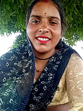 Snapshot of Mohini-xx chatting on 09/18/25, 10:06 Mohini-xx online show from 09/18/25, 10:06