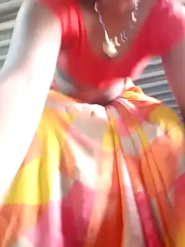 Snapshot of Mohini-xx chatting on 10/21/25, 11:00 Mohini-xx online show from 10/21/25, 11:00