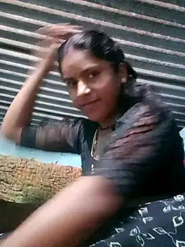 Snapshot of Mohini-xx chatting on 11/05/25, 12:43 Mohini-xx online show from 11/05/25, 12:43