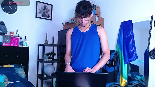 Gael Jones online show from 10/07/25, 01:52