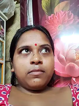 Hot-Show2 online show from 10/08/25, 05:38