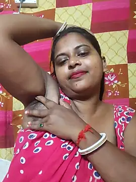 Hot-Show2 online show from 10/31/25, 04:35