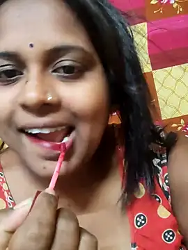 Hot-Show2 online show from 04/05/26, 08:33