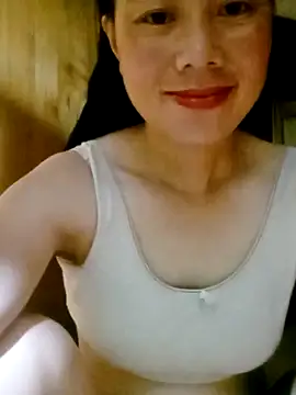 Snapshot of LyyChac chatting on 09/10/25, 10:10 LyyChac online show from 09/10/25, 10:10