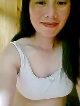 Snapshot of LyyChac chatting on 09/12/25, 01:44 LyyChac online show from 09/12/25, 01:44