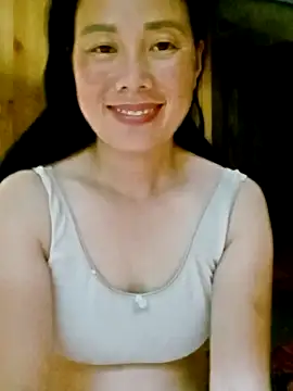 Snapshot of LyyChac chatting on 09/17/25, 12:51 LyyChac online show from 09/17/25, 12:51