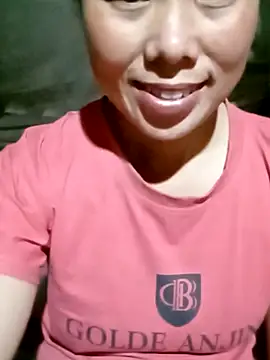 Snapshot of LyyChac chatting on 11/27/25, 10:06 LyyChac online show from 11/27/25, 10:06