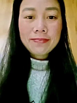 Snapshot of LyyChac chatting on 11/28/25, 10:01 LyyChac online show from 11/28/25, 10:01