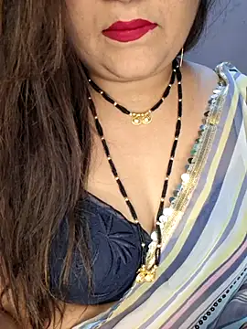 indian-hotmilfs online show from 10/11/25, 06:06