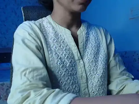 snow white123 online show from 11/02/25, 01:08