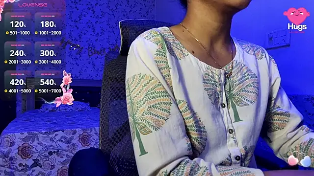 snow white123 online show from 02/25/26, 12:42