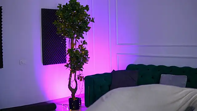 SiennaRuh online show from 04/05/26, 10:12