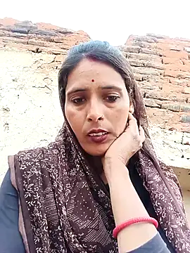 Snapshot of Arti13A chatting on 03/17/26, 01:32 Arti13A online show from 03/17/26, 01:32
